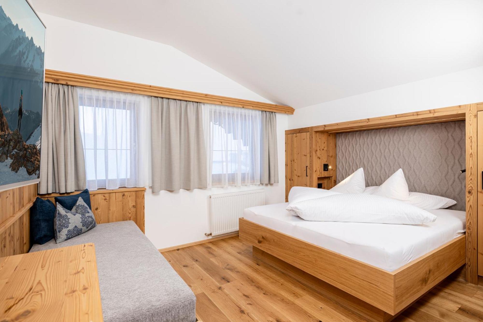 Aparthotel Landhaus St. Joseph Майерхофен Екстериор снимка