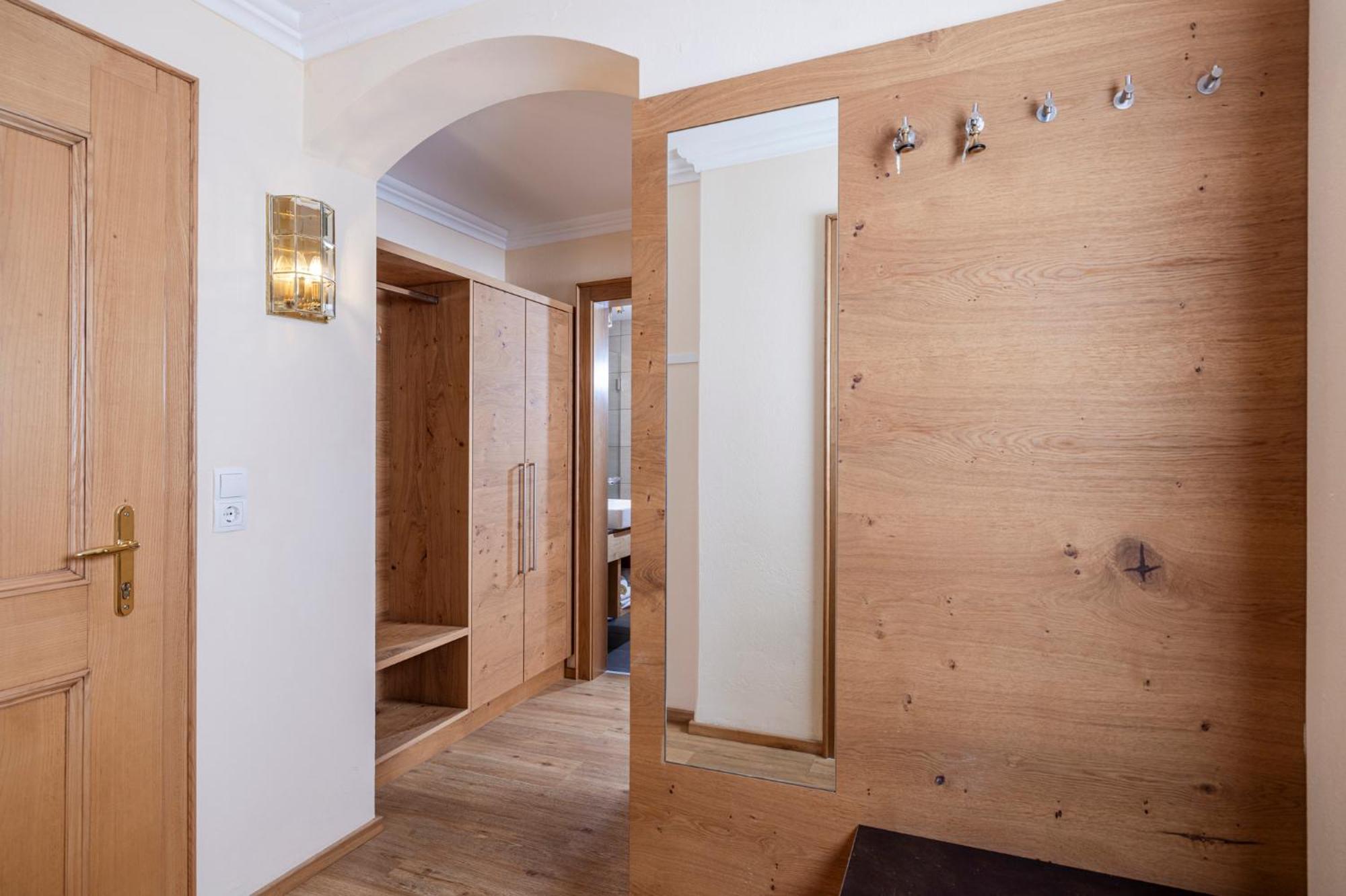 Aparthotel Landhaus St. Joseph Майерхофен Екстериор снимка