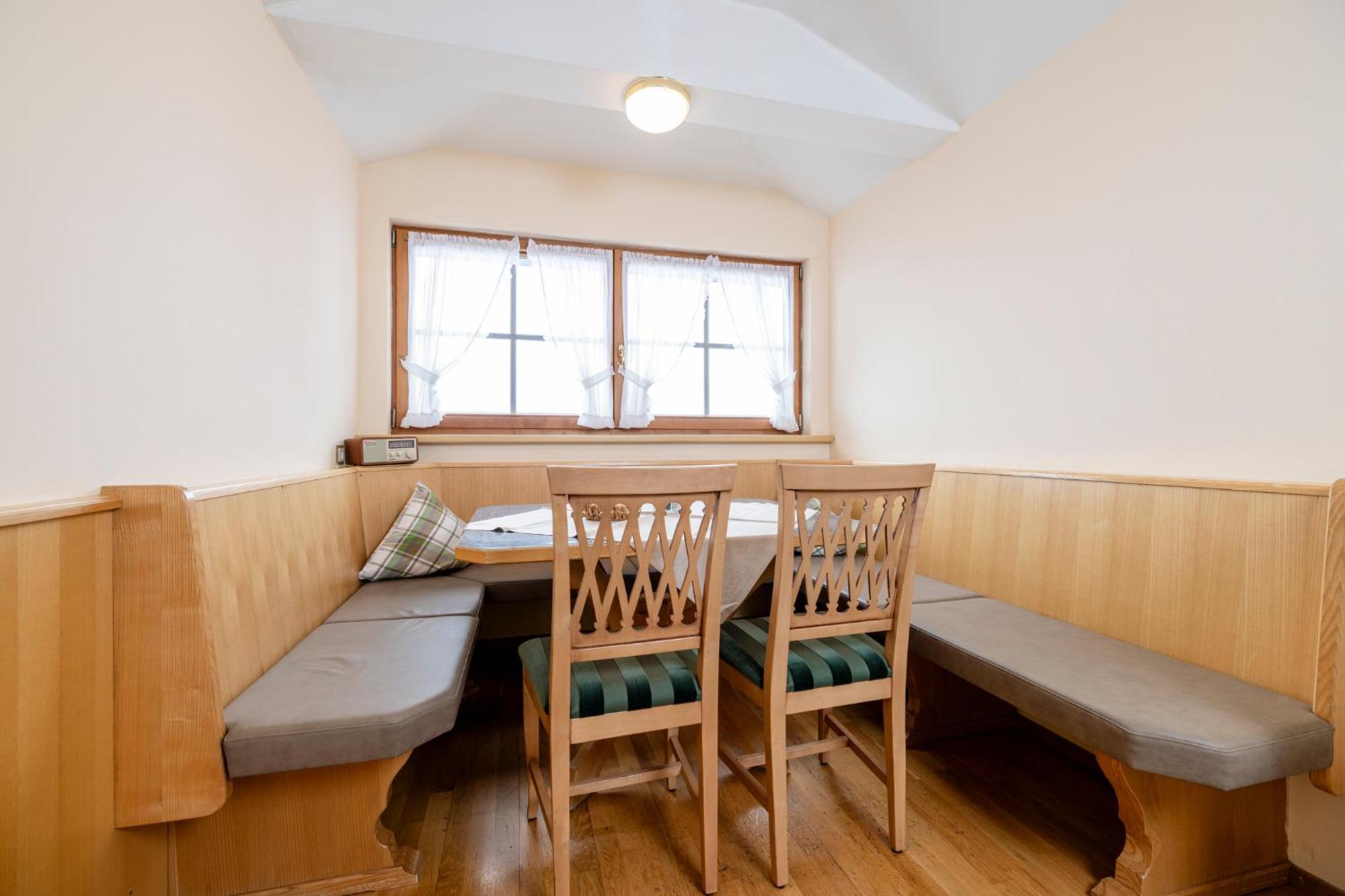 Aparthotel Landhaus St. Joseph Майерхофен Екстериор снимка