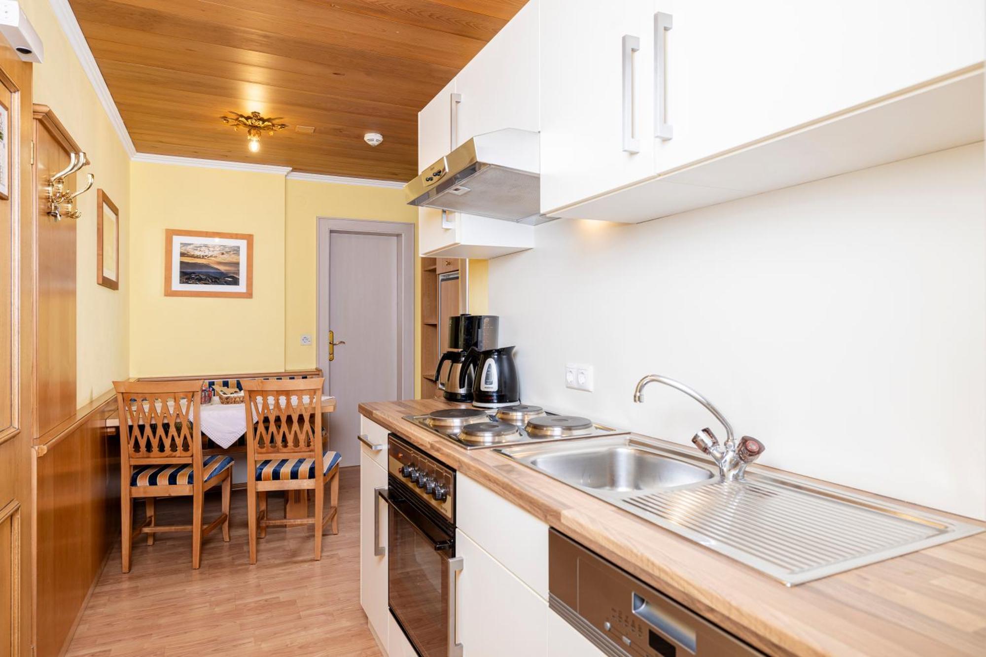 Aparthotel Landhaus St. Joseph Майерхофен Екстериор снимка